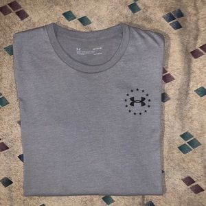 Under Armour T-shirt